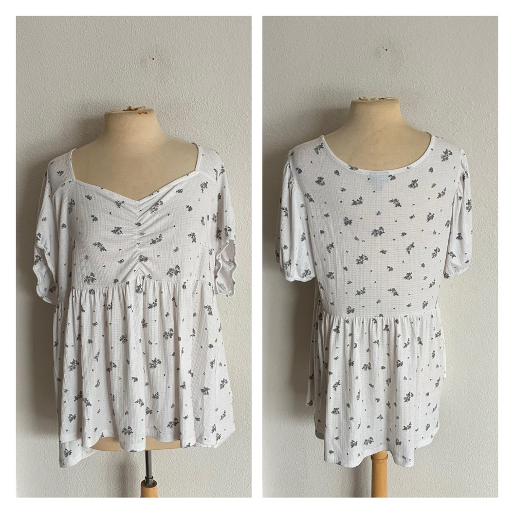 Torrid white floral blouse